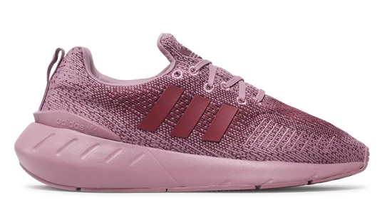 Купить Оригинальные женские кроссовки Adidas Swift Run 22